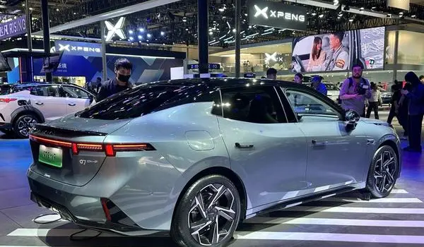 Lynk & Co 07-6