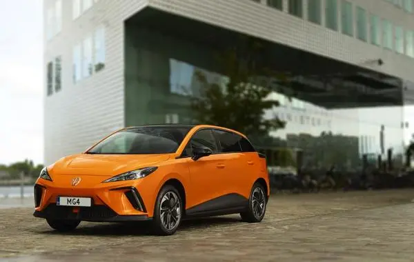MG MG4 EV I-0