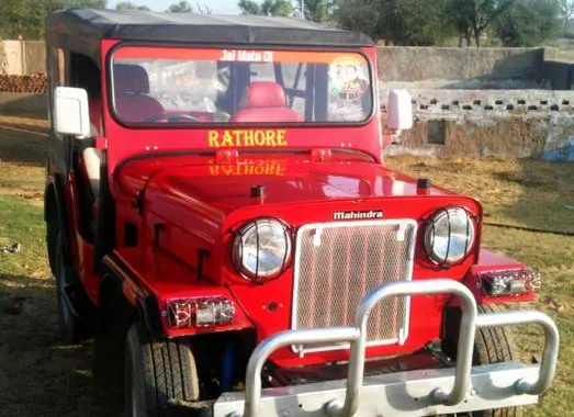 Mahindra CJ 3-1