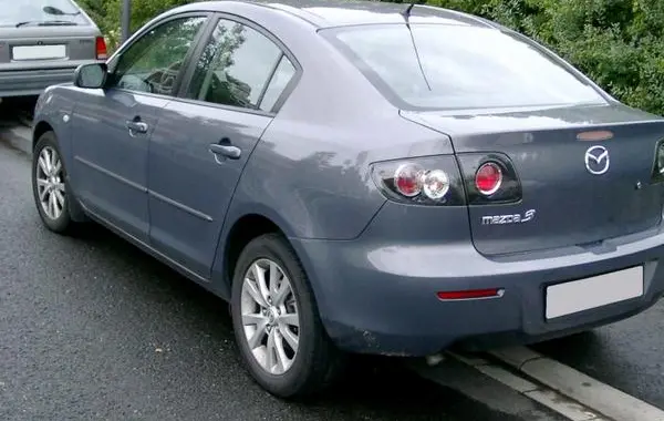 Mazda 3 I Sedan (BK, facelift 2006)-3