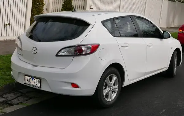 Mazda 3 II Hatchback (BL, facelift 2011)-0