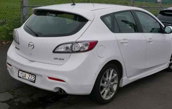 Mazda 3 II Hatchback (BL, facelift 2011)-2