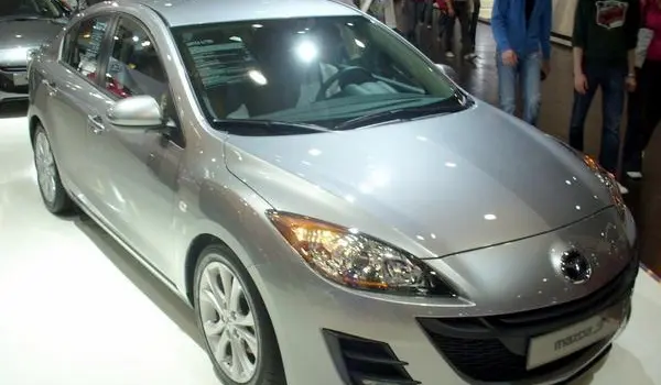 Mazda 3 II Sedan (BL)-1