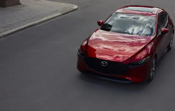 Mazda 3 IV Hatchback-8