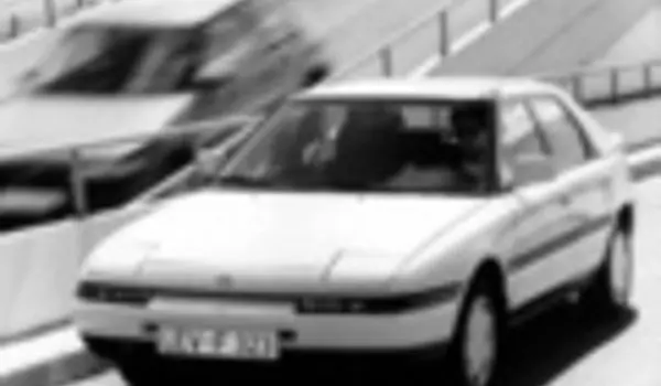 Mazda 323 F IV (BG)-2