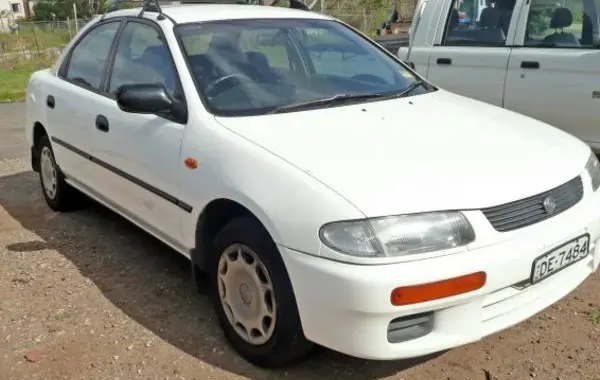 Mazda 323 S V (BA)