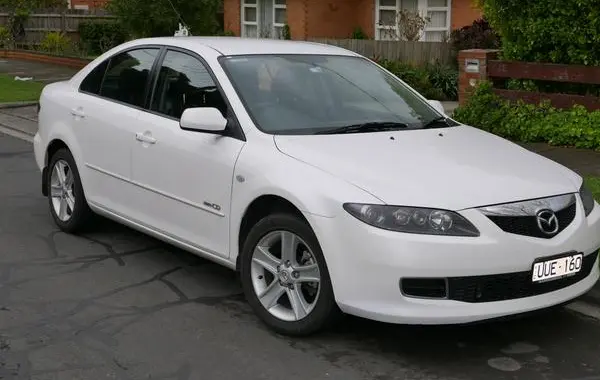 Mazda 6 I Hatchback (Typ GG/GY/GG1 facelift 2005)-1
