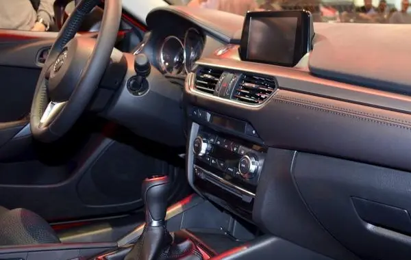 Mazda 6 III Sport Combi (GJ, facelift 2015)-4