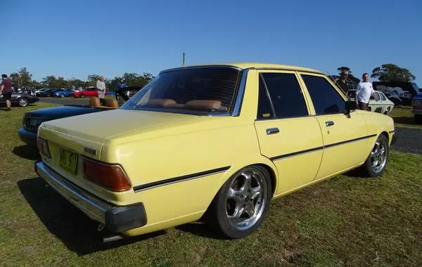 Mazda 626 I (CB)-2