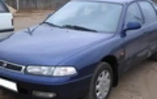 Mazda 626 IV Hatchback (GE)-3