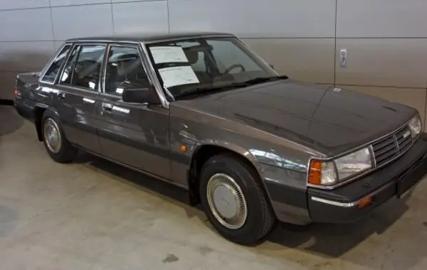 Mazda 929 II (HB)