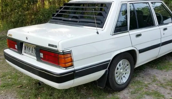 Mazda 929 II (HB)-3
