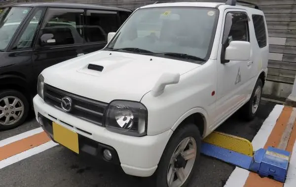 Mazda Az-offroad-1