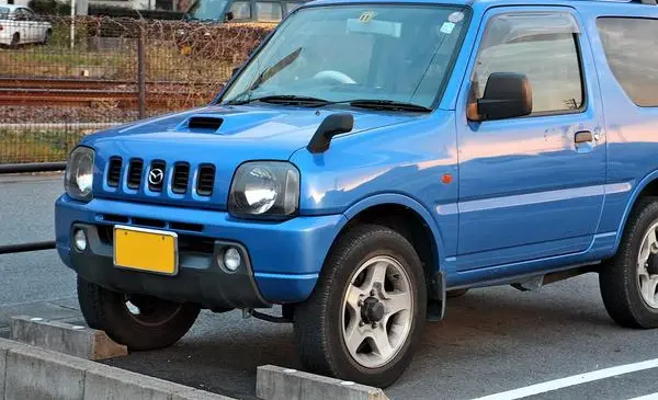 Mazda Az-offroad-3