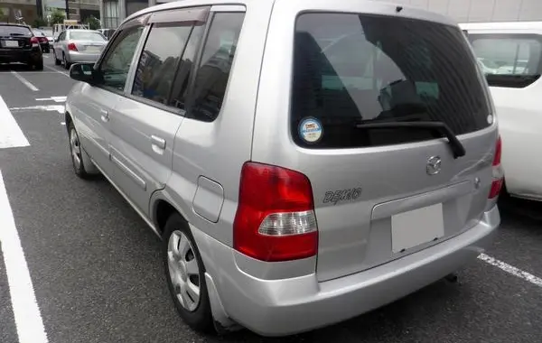 Mazda Demio (DW)-1