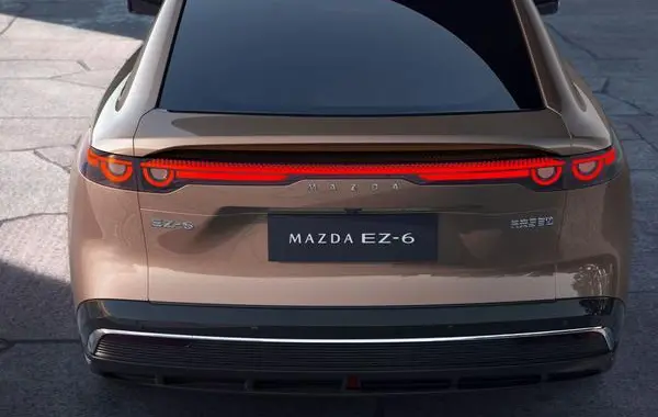 Mazda EZ-6-4