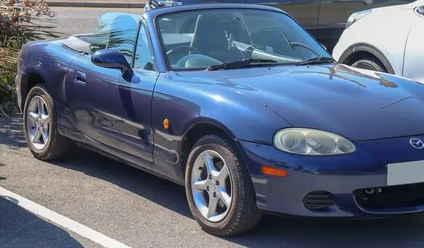 Mazda MX-5 II (NB)-1