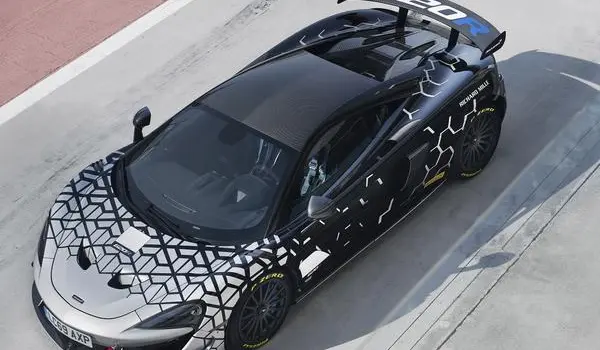 McLaren 620R-3