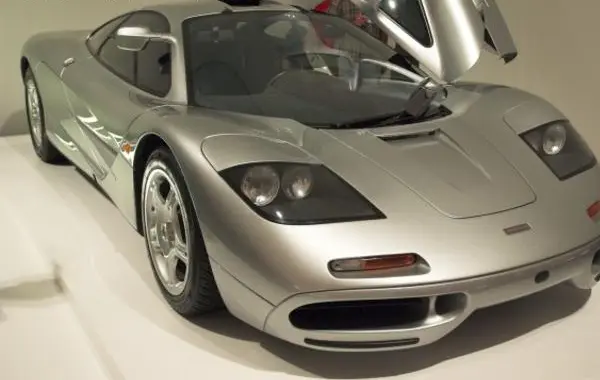McLaren F1-6