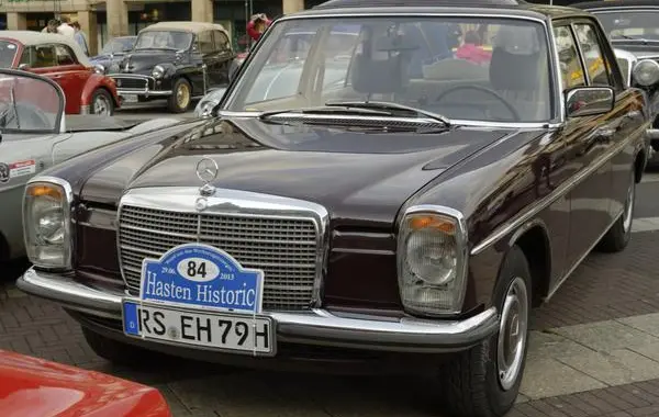 Mercedes-Benz /8 (W114, facelift 1973)-1