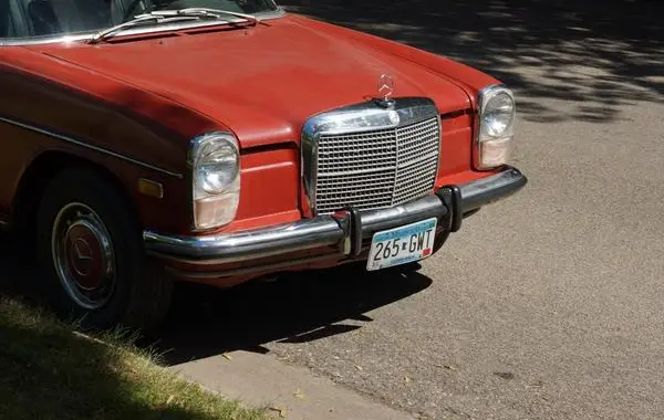 Mercedes-Benz /8 (W115)-4