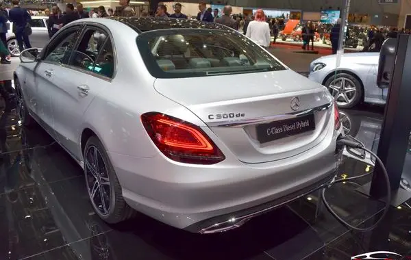 Mercedes-Benz C-Класс (W205, facelift 2018)-7