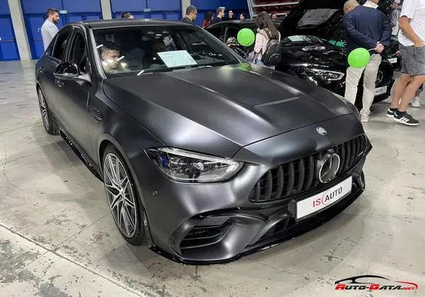 Mercedes-Benz C-class (W206)-1