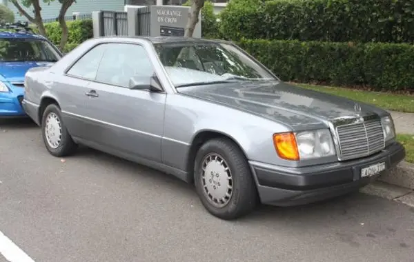Mercedes-Benz C124