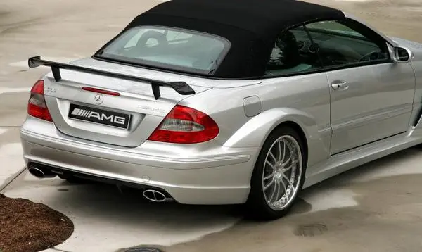 Mercedes-Benz CLK (A209, facelift 2005)-1