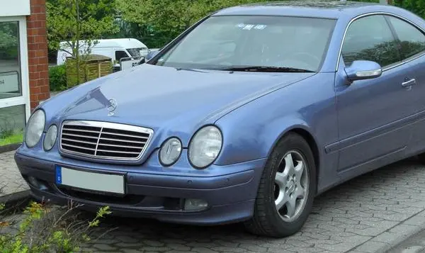 Mercedes-Benz CLK (C208, facelift 1999)-4