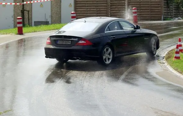 Mercedes-Benz CLS coupe (C219)-13
