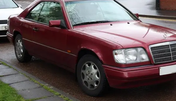 Mercedes-Benz E-Класс Coupe (C124)-1