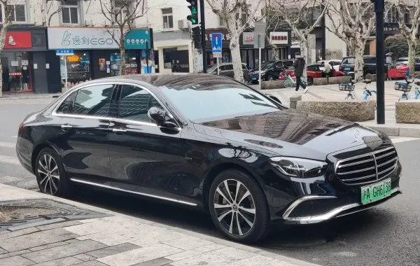 Mercedes-Benz E-Класс Long (V213, facelift 2020)