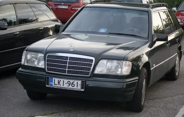 Mercedes-Benz E-Класс T-modell (S124)-1