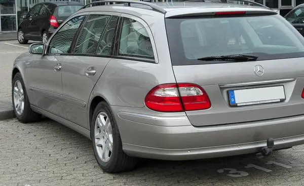 Mercedes-Benz E-Класс T-modell (S211)-4