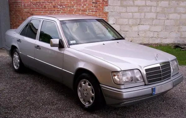 Mercedes-Benz E-Класс (W124)-8