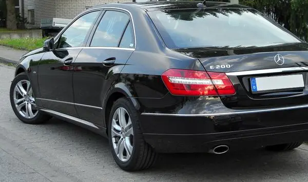 Mercedes-Benz E-Класс (W212)-1
