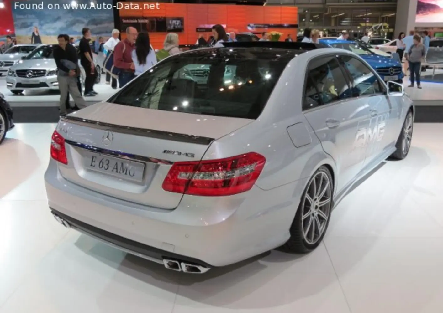 Mercedes-Benz E-Класс (W212)-1