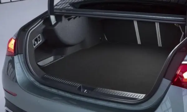Mercedes-Benz E-Класс (W214)-8