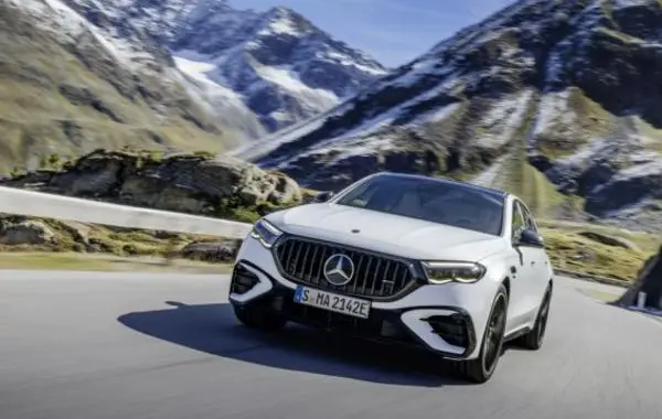 Mercedes-Benz E-Класс (W214)-0