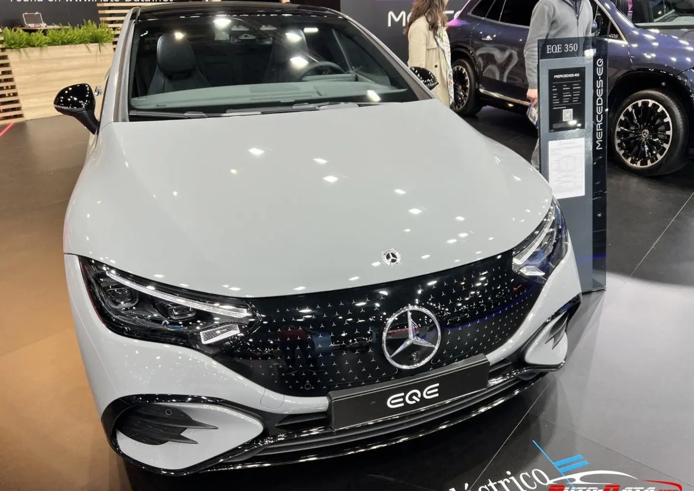 Mercedes-Benz EQE (V295)-9