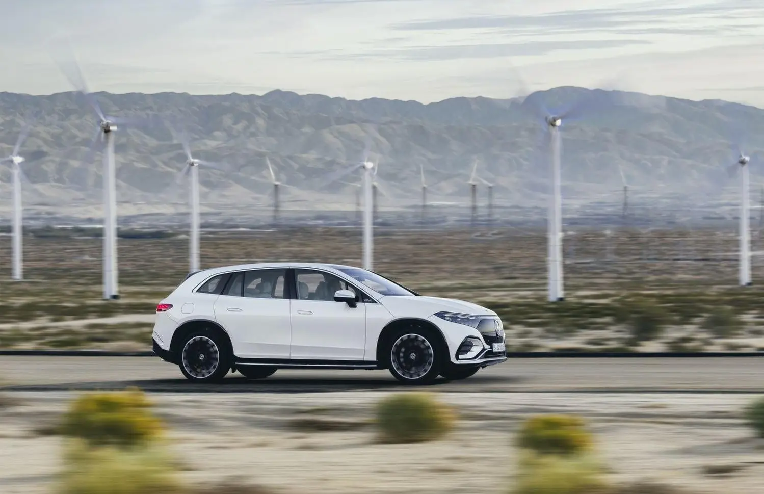 Mercedes-Benz EQS SUV (X296)-6