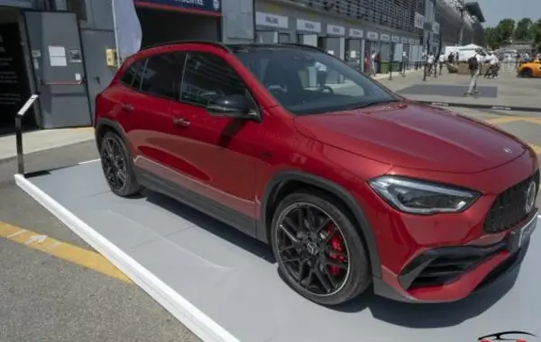 Mercedes-Benz GLA (H247)
