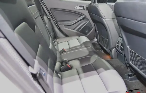 Mercedes-Benz GLA (X156, facelift 2017)-6