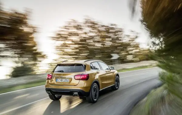 Mercedes-Benz GLA (X156, facelift 2017)-0