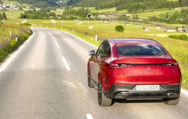 Mercedes-Benz GLC Coupe (C254)-8