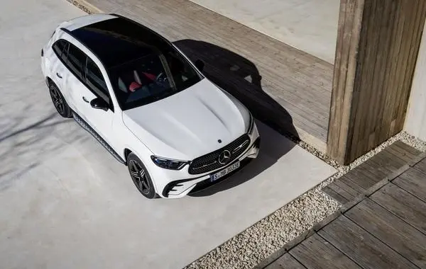 Mercedes-Benz GLC SUV (X254)-7