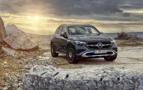 Mercedes-Benz GLC SUV (X254)-0
