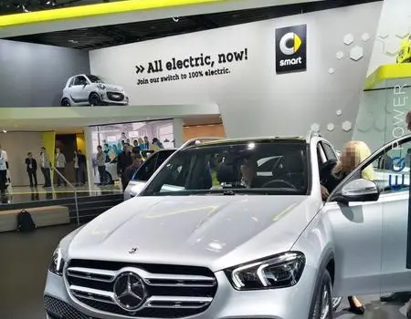 Mercedes-Benz GLE SUV (V167)-4