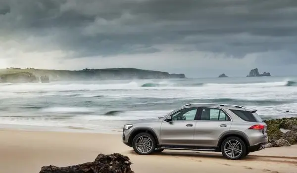 Mercedes-Benz GLE SUV (V167)-8